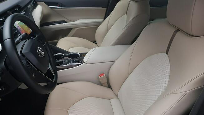 Toyota Camry 2.5 Hybrid Executive CVT ! Z Polskiego Salonu ! Faktura Vat !