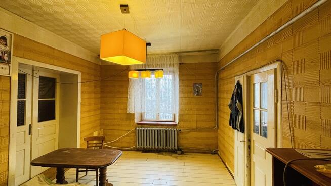 Dom z potencjałem na dużej działce.