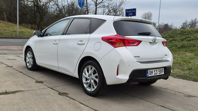 Toyota Auris _1.6 132KM_Navi_Led_Kamera_Climatronic_Serwis_