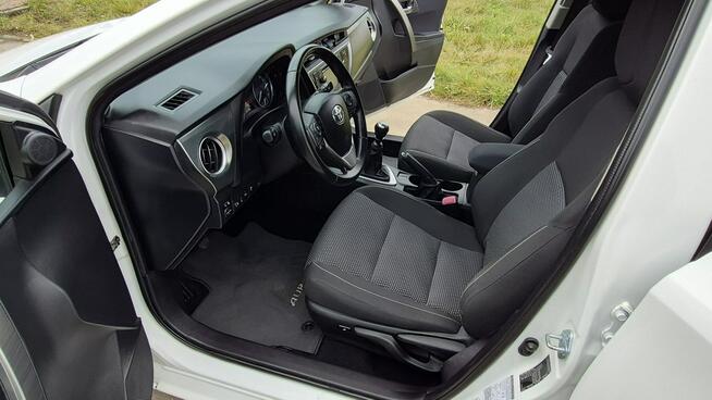 Toyota Auris _1.6 132KM_Navi_Led_Kamera_Climatronic_Serwis_