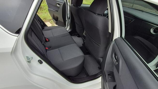 Toyota Auris _1.6 132KM_Navi_Led_Kamera_Climatronic_Serwis_