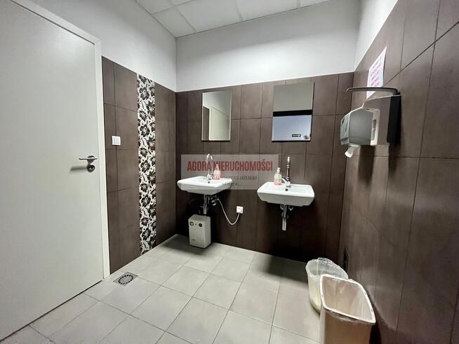 MAGAZYN 2100 m2 LOTNISKO A4 WYSOKI SKŁAD + BIURO