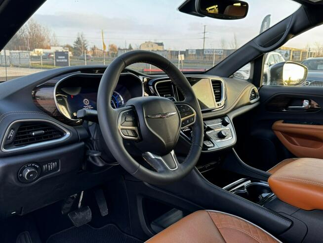 Chrysler Pacifica Pinnacle / Aktywny tempomat / / Panorama / Asystent pasa / FV marża