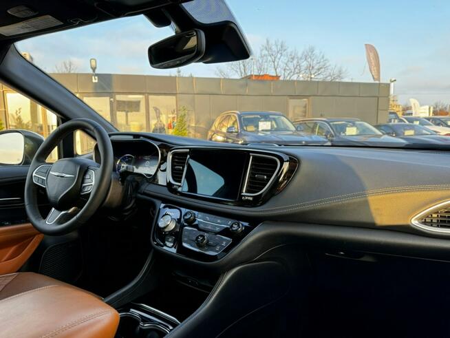 Chrysler Pacifica Pinnacle / Aktywny tempomat / / Panorama / Asystent pasa / FV marża