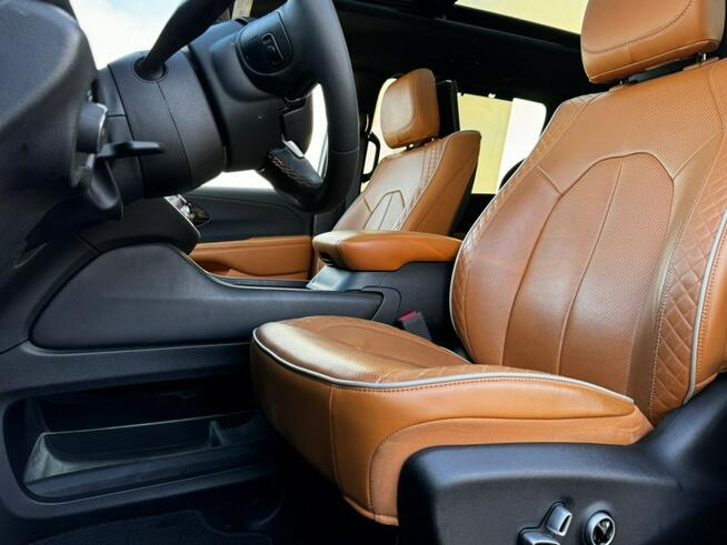 Chrysler Pacifica Pinnacle / Aktywny tempomat / / Panorama / Asystent pasa / FV marża