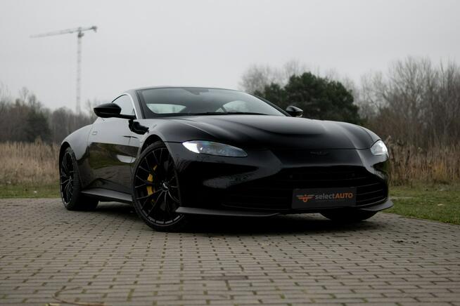 Aston Martin Vantage