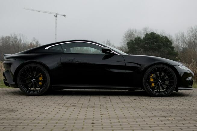 Aston Martin Vantage