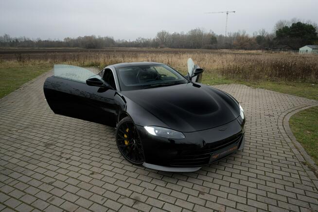 Aston Martin Vantage