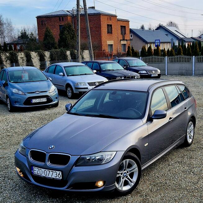 BMW 318 Śliczny stan! LIFT! Nowy rozrząd i dwumasa! Zamiana też! Hak !