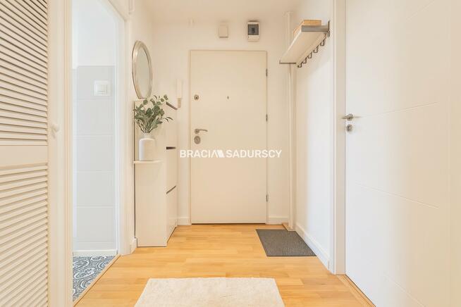 Mieszkanie Kraków Krowodrza, Gramatyka