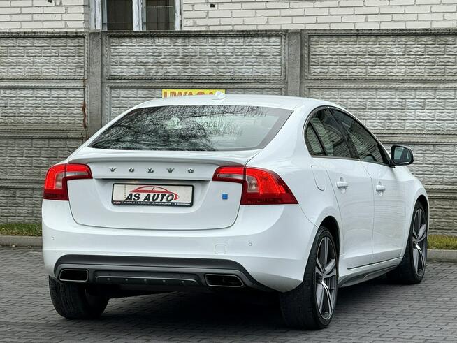 Volvo S60 2,0D3 136KM Lift/Ledy/Navi/Xenony/PDC/Serwisowany/Alu19
