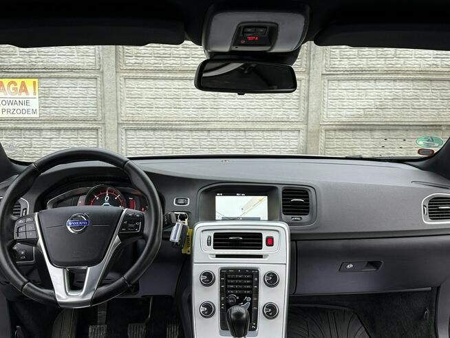 Volvo S60 2,0D3 136KM Lift/Ledy/Navi/Xenony/PDC/Serwisowany/Alu19