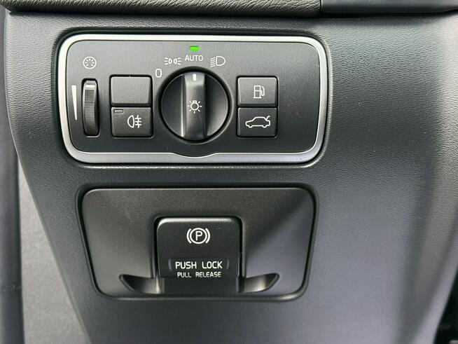 Volvo S60 2,0D3 136KM Lift/Ledy/Navi/Xenony/PDC/Serwisowany/Alu19