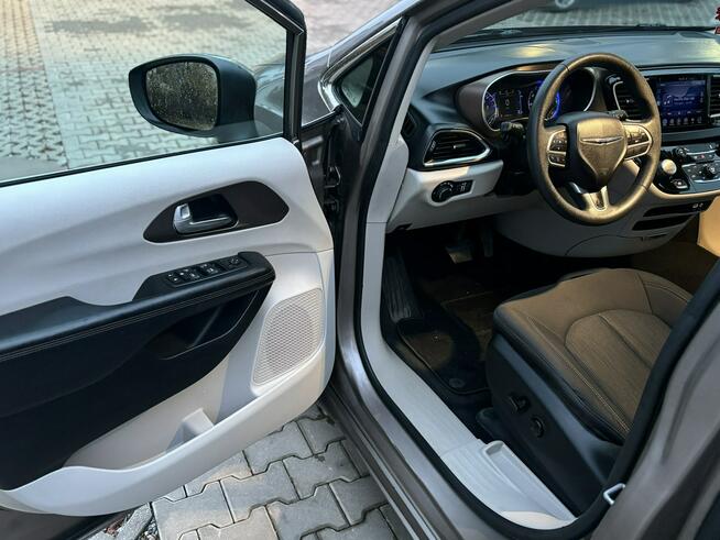 Chrysler Pacifica FV 23%, Zadbany, Serwisowany