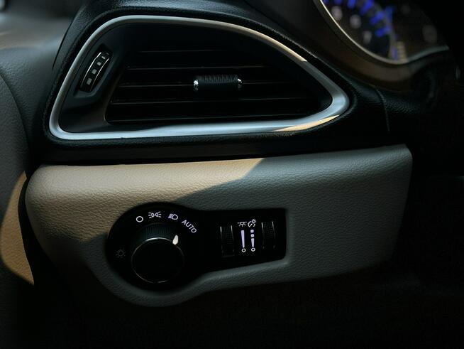 Chrysler Pacifica FV 23%, Zadbany, Serwisowany