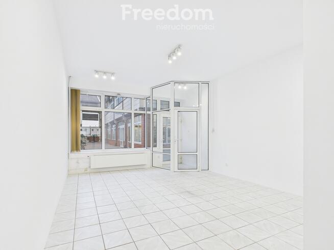 Lokal + mieszkanie w Kwadracie, centrum Pruszcza