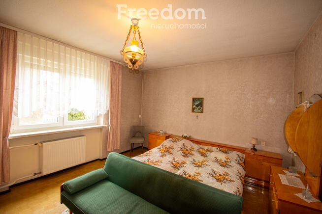 Dom wolnostojący z garażem w Wielowsi