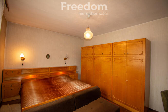 Dom wolnostojący z garażem w Wielowsi