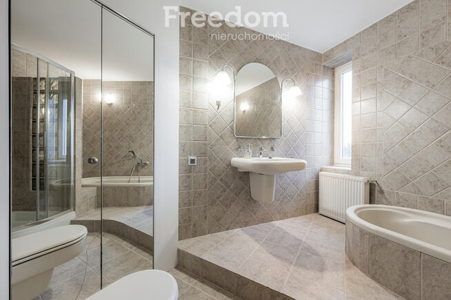 Przestronne mieszkanie z antresolą