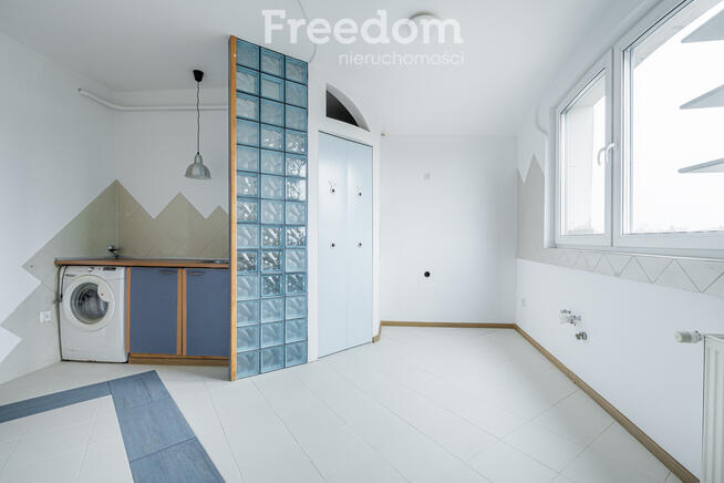 Przestronne mieszkanie z antresolą