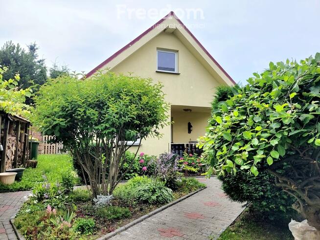 Dom w Trzęsaczu mieszkaj i zarabiaj nad morzem.