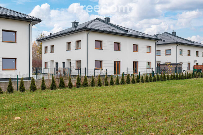 Dom mieszkanie, Kaputy koło Ożarowa Mazowieckiego