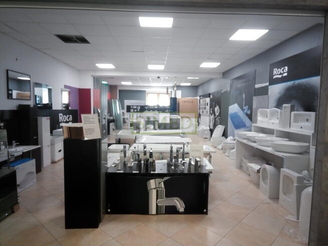 Handel i usługi wyposażenie wnętrz ,parking