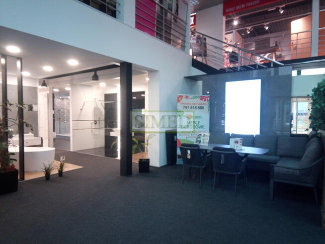 Handel i usługi wyposażenie wnętrz ,parking