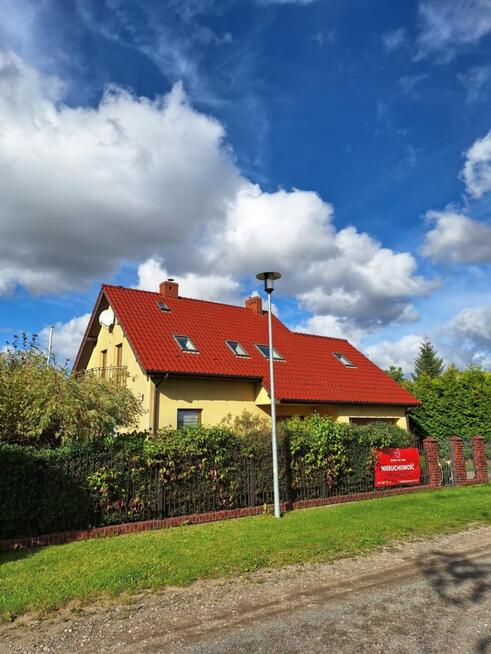 Dom Niekłonice gm. Świeszyno