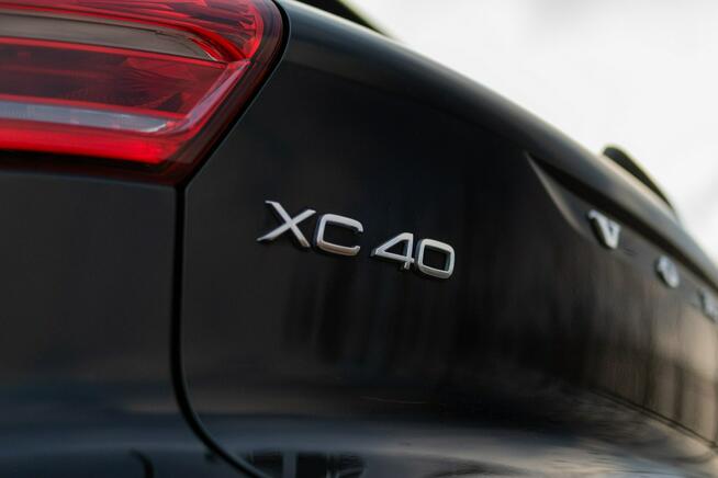 Volvo XC40 B4 AWD Momentum Pro Salon PL, Bezwypadkowy, Pierwszy wł.