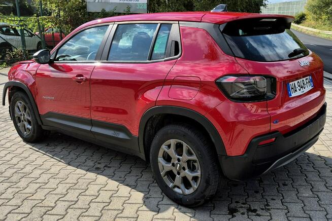 Jeep Avenger 151KM Bateria 54kWh 400km zasięgu 100% Elektryk tablet