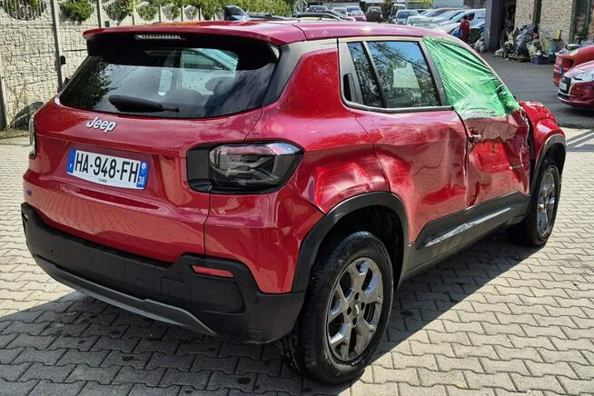 Jeep Avenger 151KM Bateria 54kWh 400km zasięgu 100% Elektryk tablet
