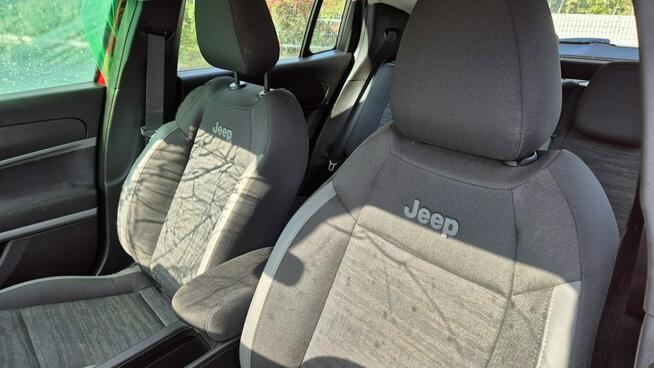 Jeep Avenger 151KM Bateria 54kWh 400km zasięgu 100% Elektryk tablet