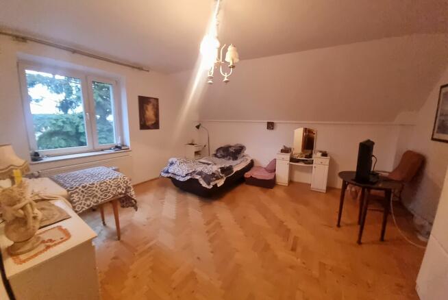 Dom wolnostojący z garazem i dużym ogrodem