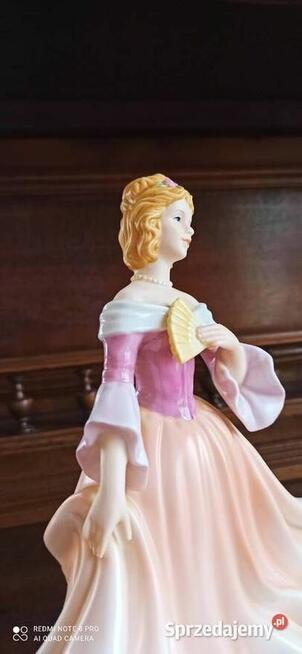 Piękna Clarissa. Figurka damy. The Leonardo Collection.