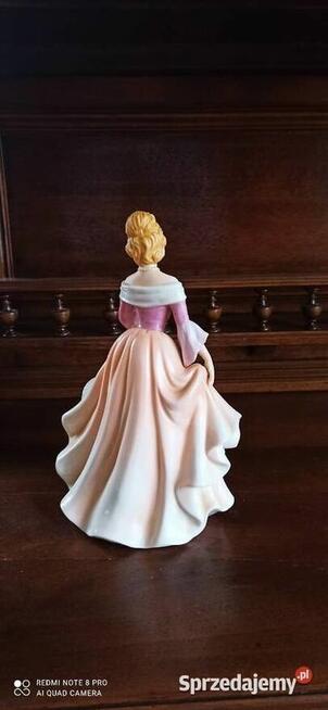Piękna Clarissa. Figurka damy. The Leonardo Collection.