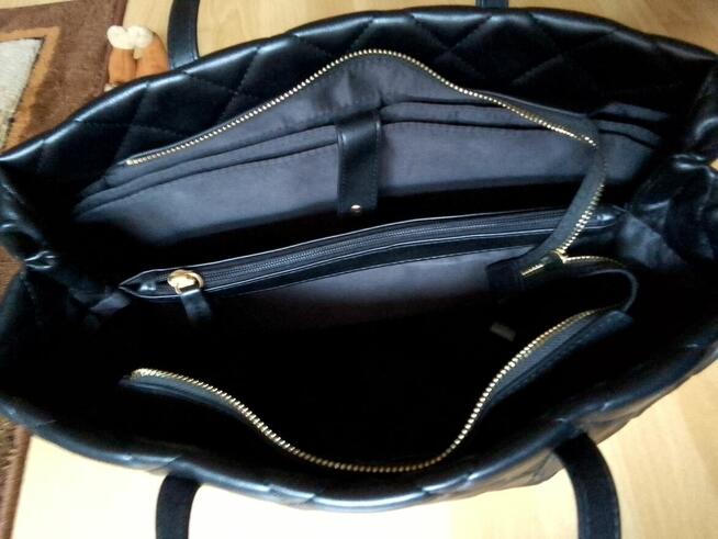 Sprzedam czarną torebkę marki VALENTINO