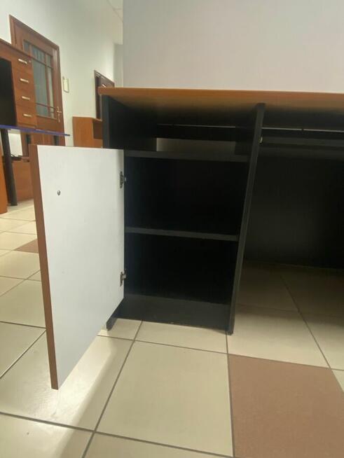 Biurka używane. Stan dobry.