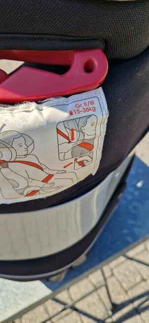 Fotelik samochodowy dla dzieci CBX Solution.