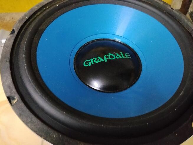 Dibeisi 600 waat. 300 mm.