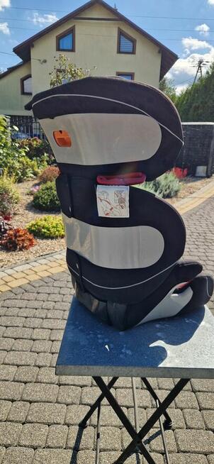 Fotelik samochodowy dla dzieci CBX Solution.