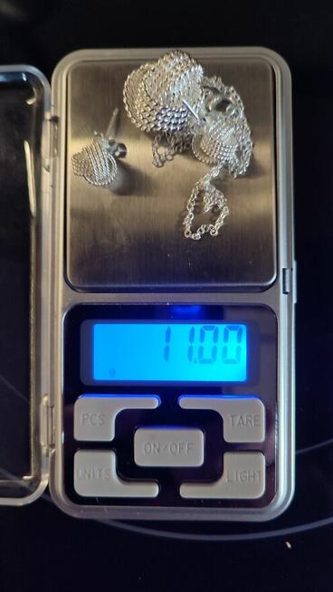 Komplet oryginalnej biżuterii - wisiorek+kolczyki