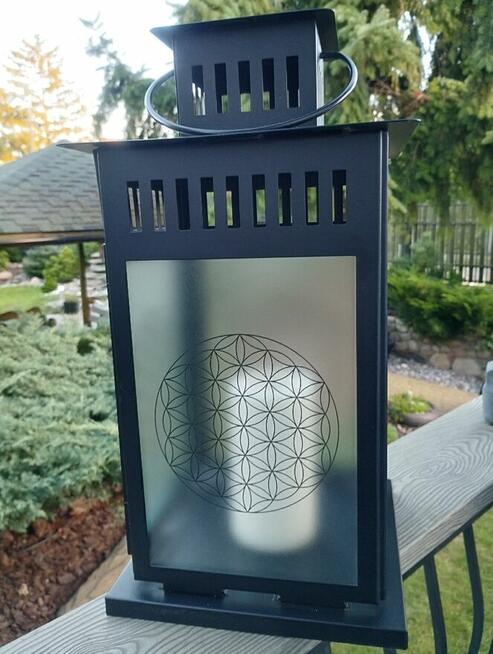 Duży lampion z kwiatem życia