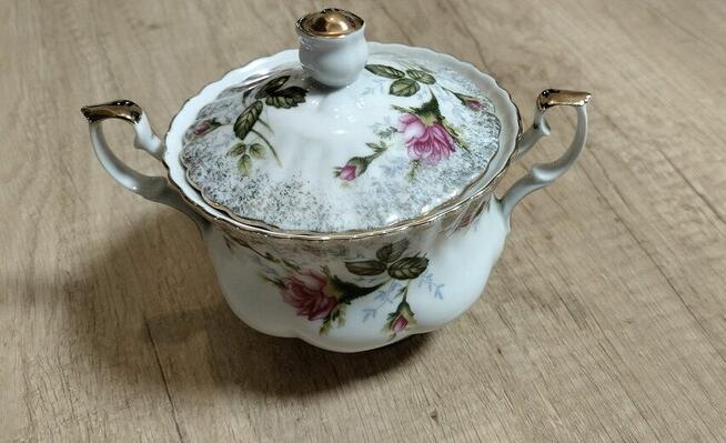 Cukierniczka 0,30 l - B013 IWONA Porcelana Chodzież