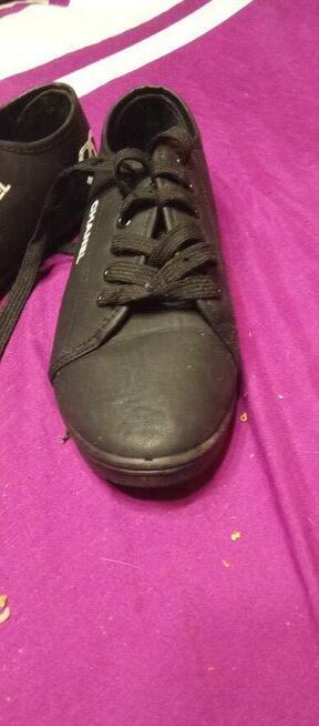 Buty sportowe damskie