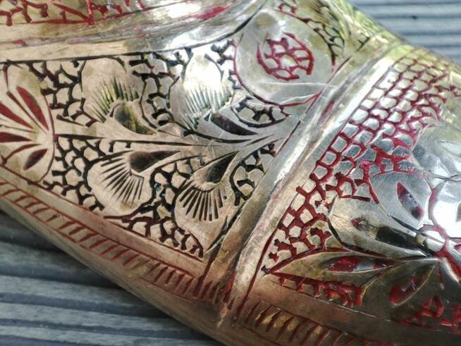 Popielniczka mosiężna - but