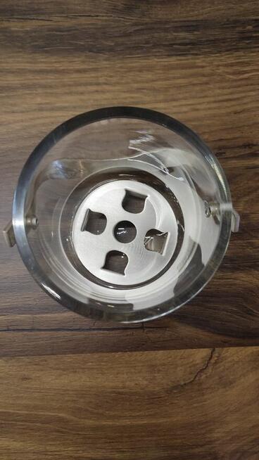 Szklane wiaderko na lód