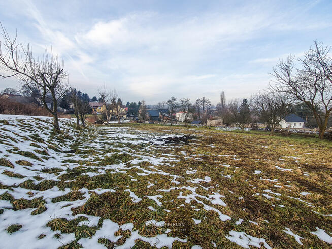 Działka budowlana 17 arów w Kocmyrzowie