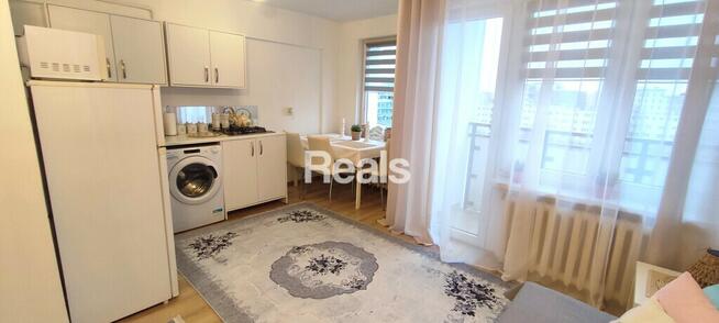 Kawalerka Muranów Śródmieście, balkon, komórka