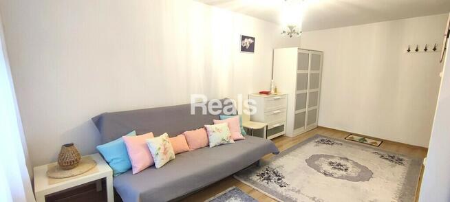 Kawalerka Muranów Śródmieście, balkon, komórka